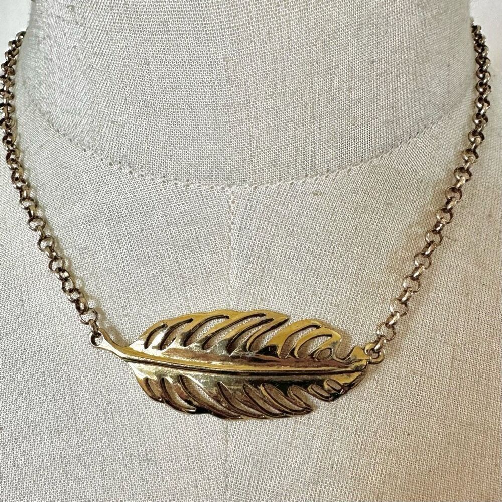 gold tone feather pendant necklace